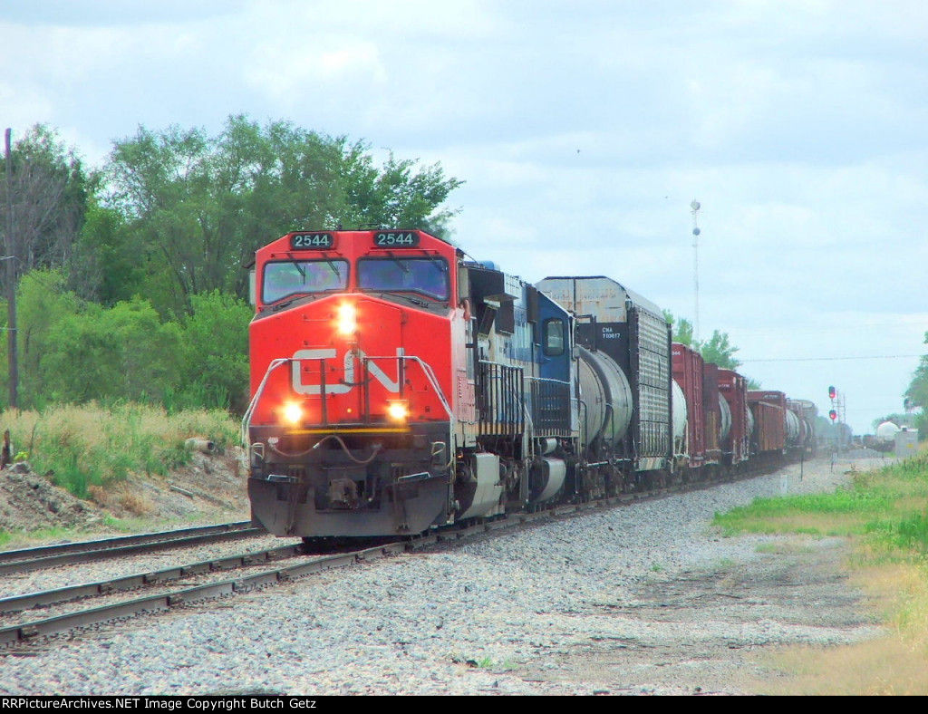 CN 2544